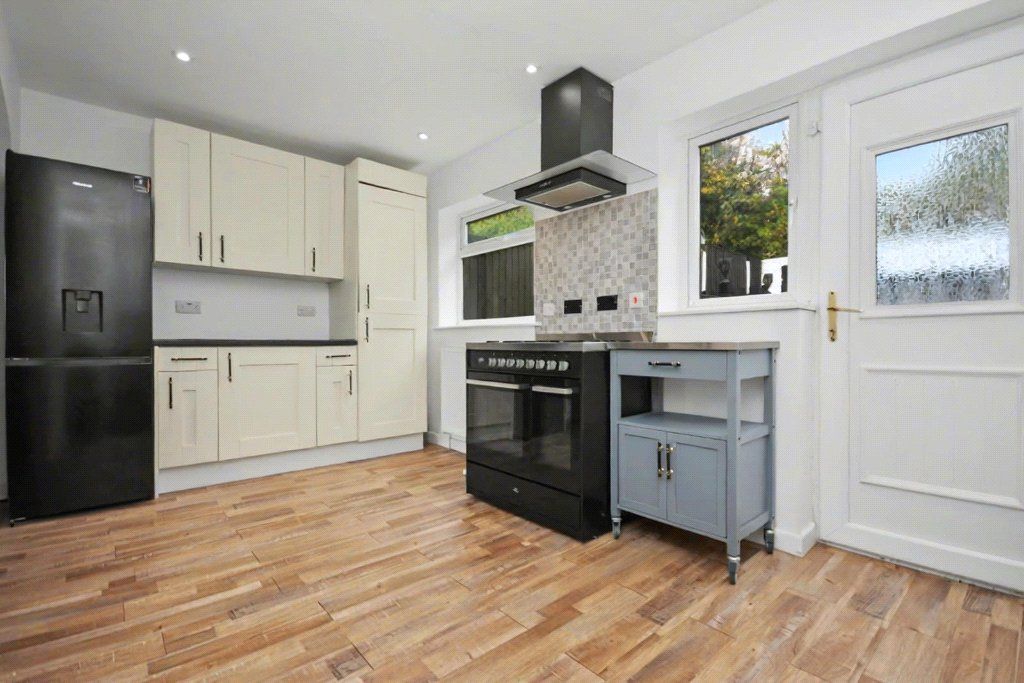 Additional image 4 of 3 bed semi-detached house for saleWheelwright Close, Leeds, West Yorkshire LS12