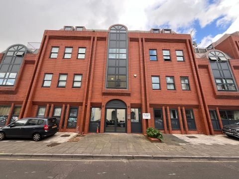 Surrey Street, Trelawny House Surrey Street BS2