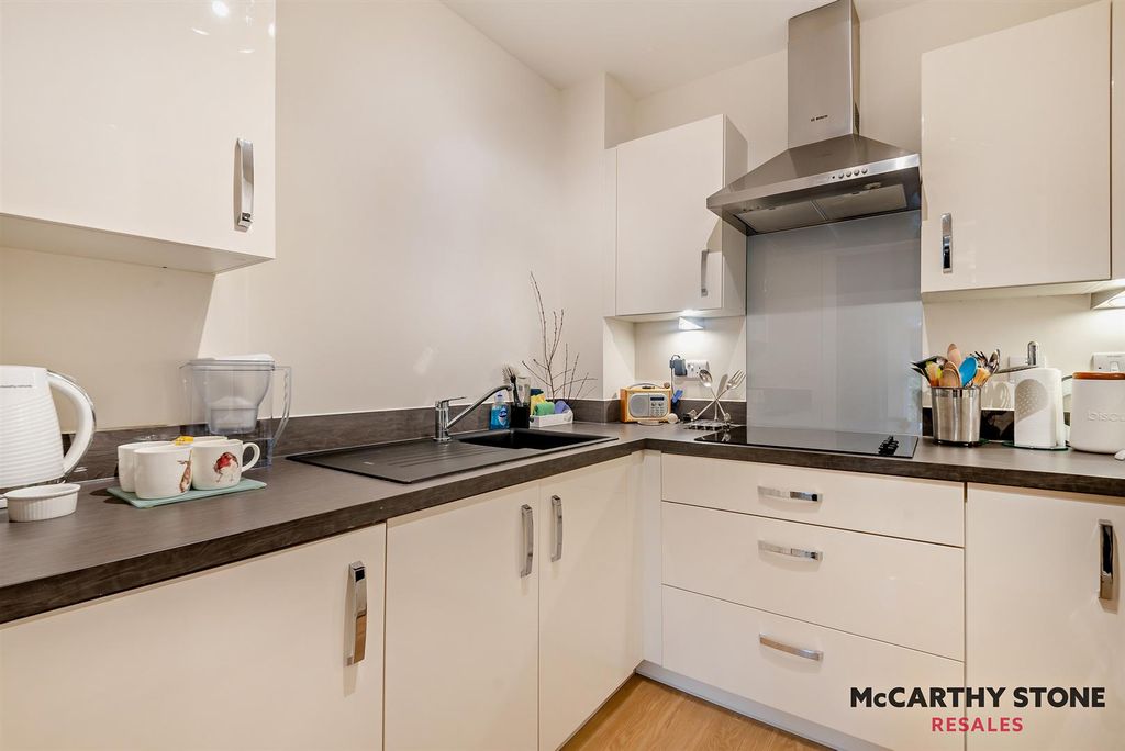 Additional image 7 of 2 bed flat for saleIsland View, Shortwood Copse Lane, Basingstoke RG23