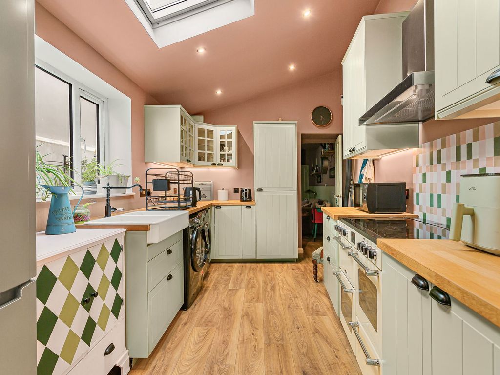 Additional image 7 of 5 bed terraced house for saleSouth Street, Newport, Barnstaple, North Devon EX32