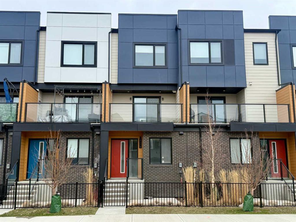 8528 21 Avenue SE, Calgary, AB, L4H 3H5