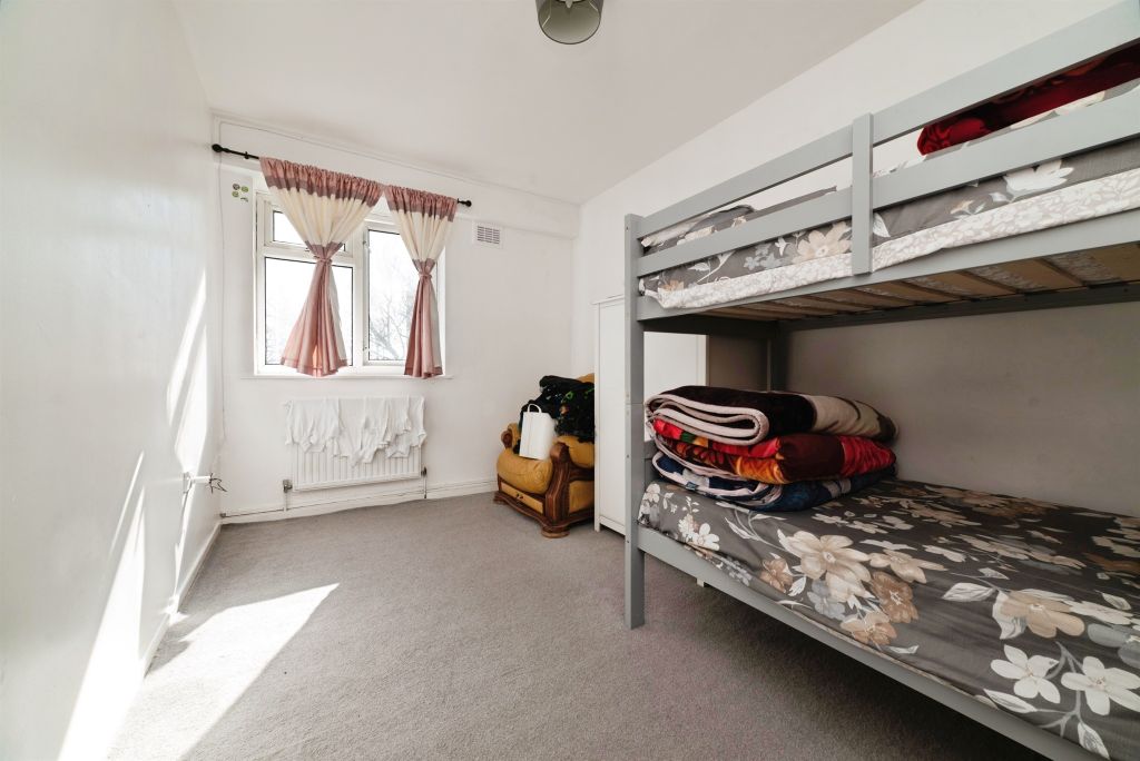 Additional image 3 of 3 bed flat for salePorter Street, Hull HU1