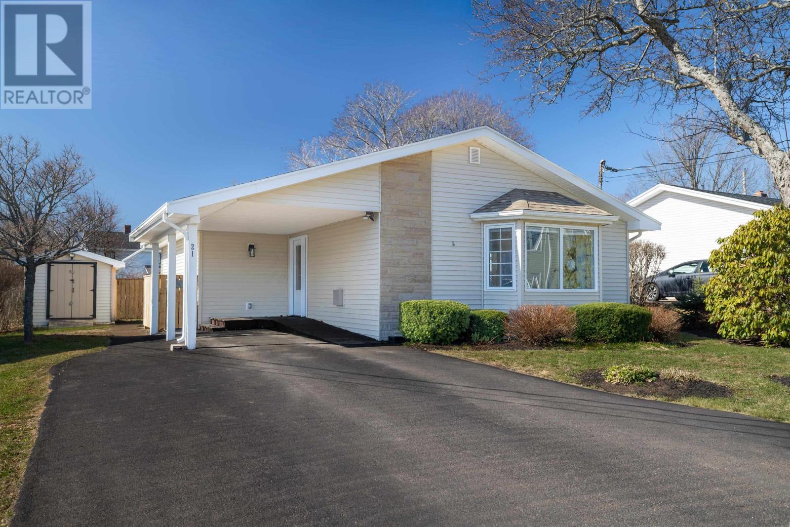 21 Linden Avenue