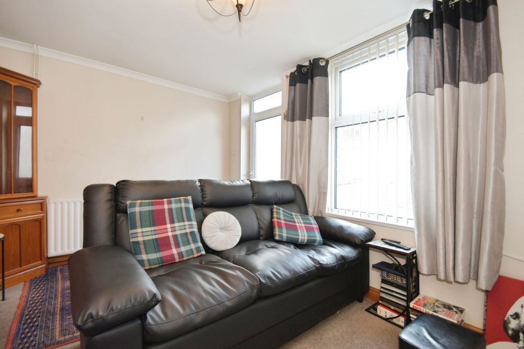Additional image 6 of 2 bed terraced house for saleSanforth Street, Chesterfield, Derbyshire S41