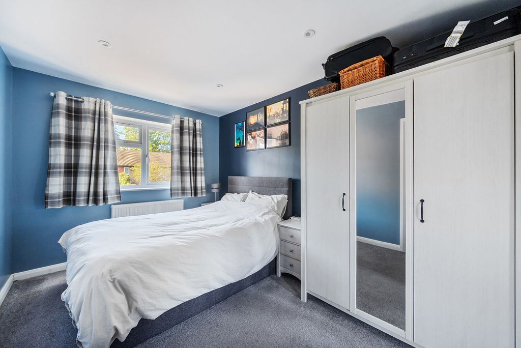 Additional image 7 of 2 bed detached house for saleHawkswell Close, Woking GU21