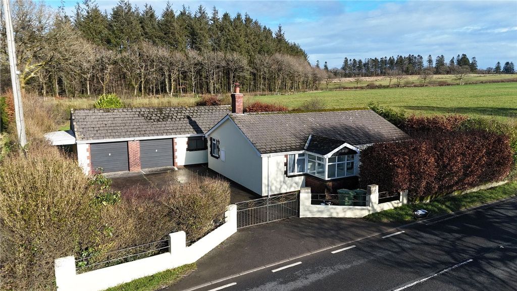 3 bed detached bungalow for saleHalwill, Beaworthy EX21
