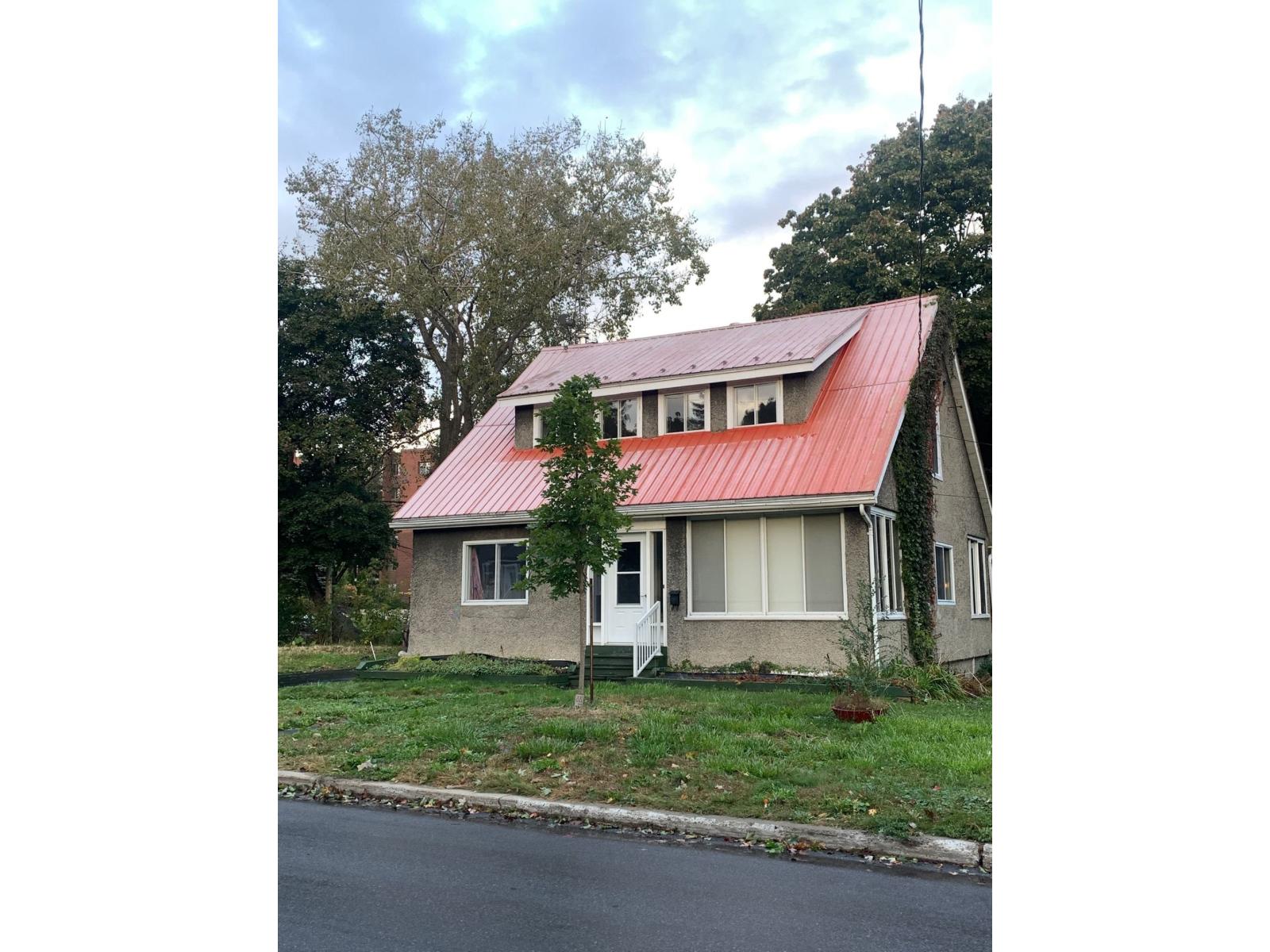 9 Av. du Golf