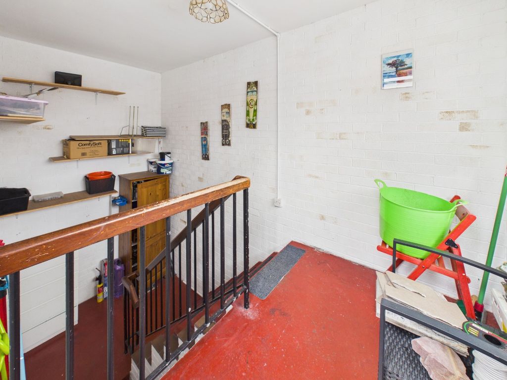 Additional image 9 of 3 bed flat for saleGoodwin Parade, Hull HU3