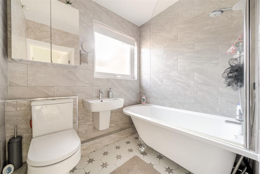 Additional image 11 of 4 bed detached bungalow for saleWhite Cliff Gardens, Blandford Forum DT11