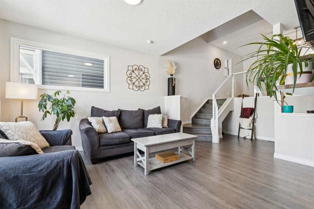 Additional image 2 of 69 Lavender Road SE, Calgary, AB, T3S 0C5