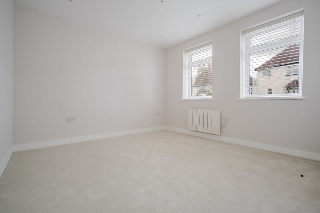 Additional image 5 of 2 bed maisonette for saleVictoria Road, Ascot SL5