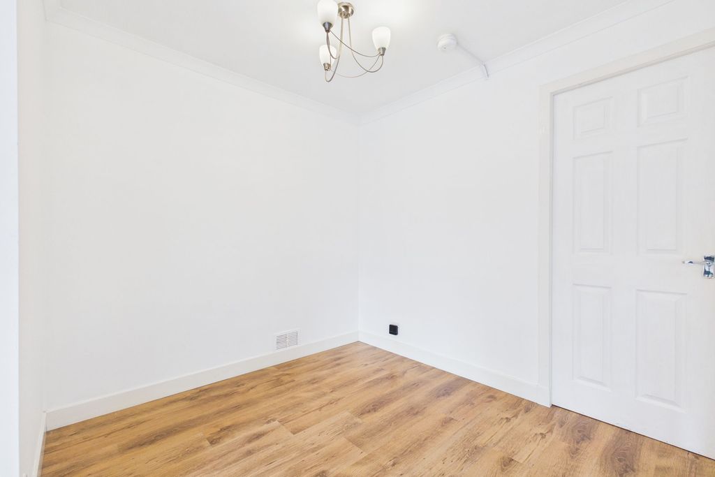 Additional image 4 of 1 bed flat for saleKenilworth Court, Carluke ML8