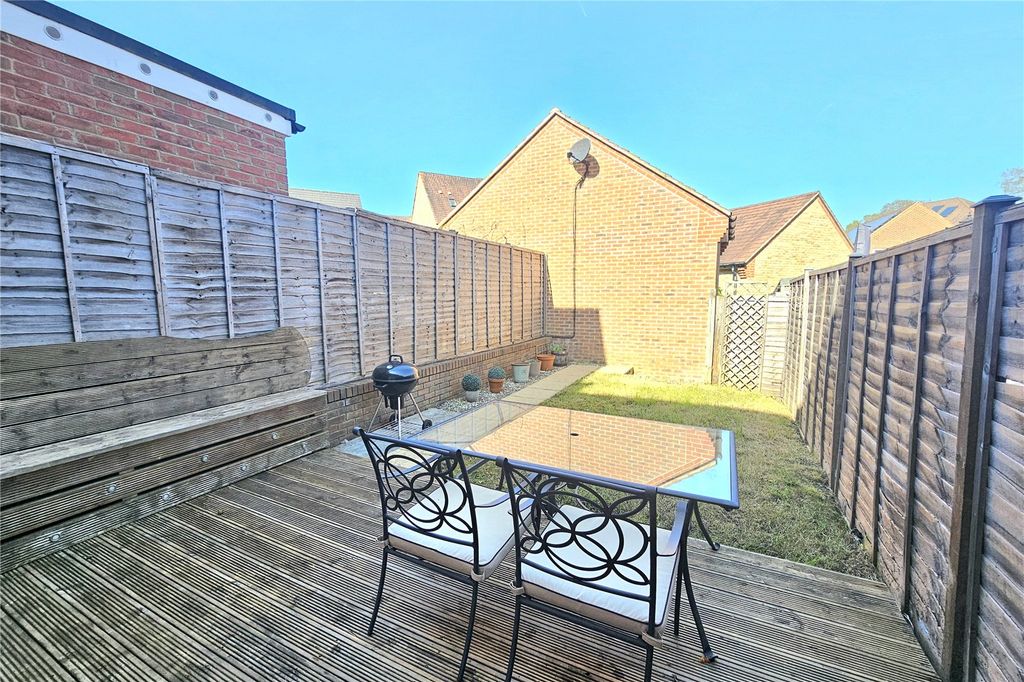 2 bed terraced house for saleGomer Road, Bagshot, Surrey GU19