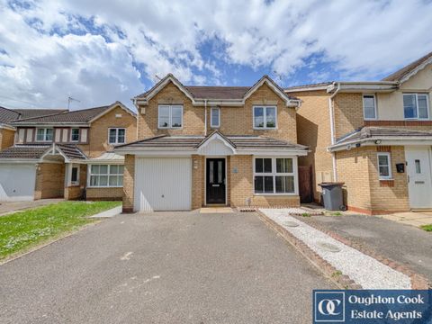 Canalside, Hawkesbury Village CV6