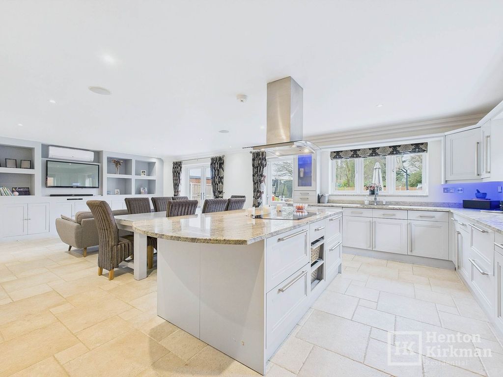 Additional image 4 of 5 bed detached house for saleNoak Hill Road, Billericay CM12