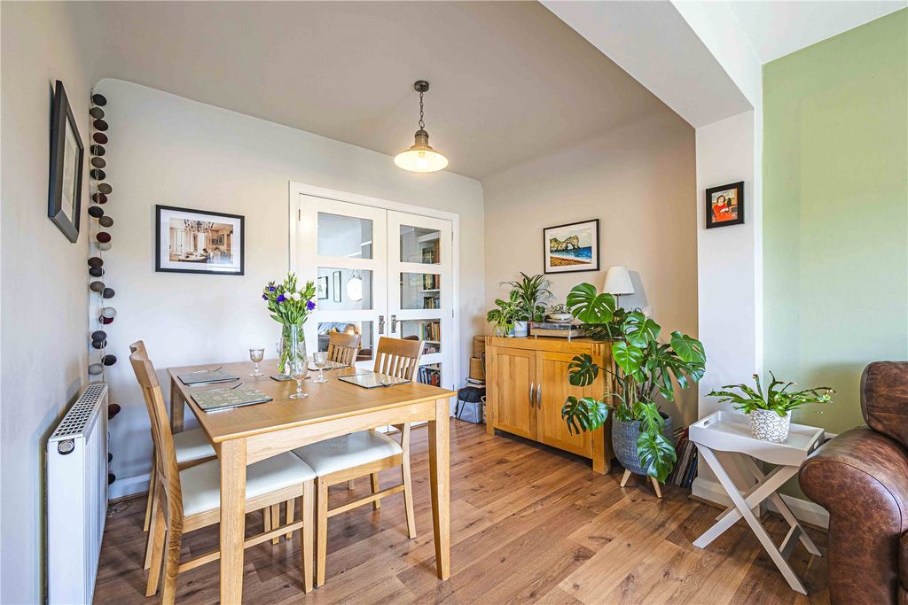 Additional image 5 of 3 bed semi-detached house for saleMeadow Road, Berkhamsted, Hertfordshire HP4