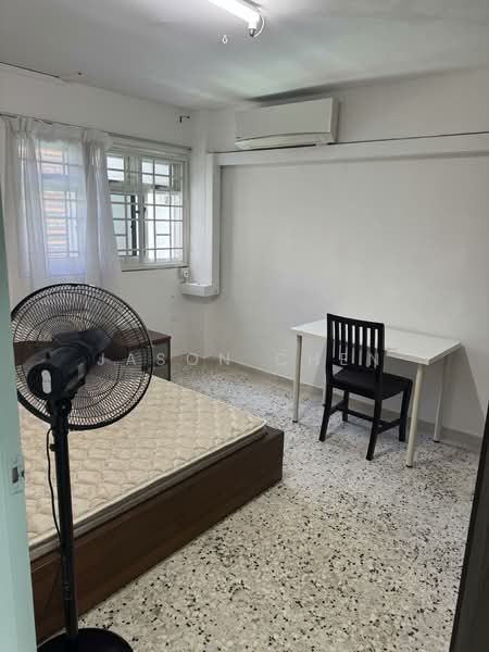 2 Holland Avenue photo 5