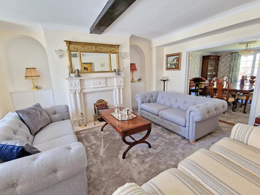 Additional image 2 of 6 bed detached house for saleFringford Road, Caversfield, Bicester OX27
