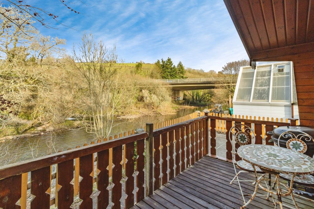 2 bed detached bungalow for saleDartbridge Manor, Dart Bridge Road, Buckfastleigh TQ11 photo 2