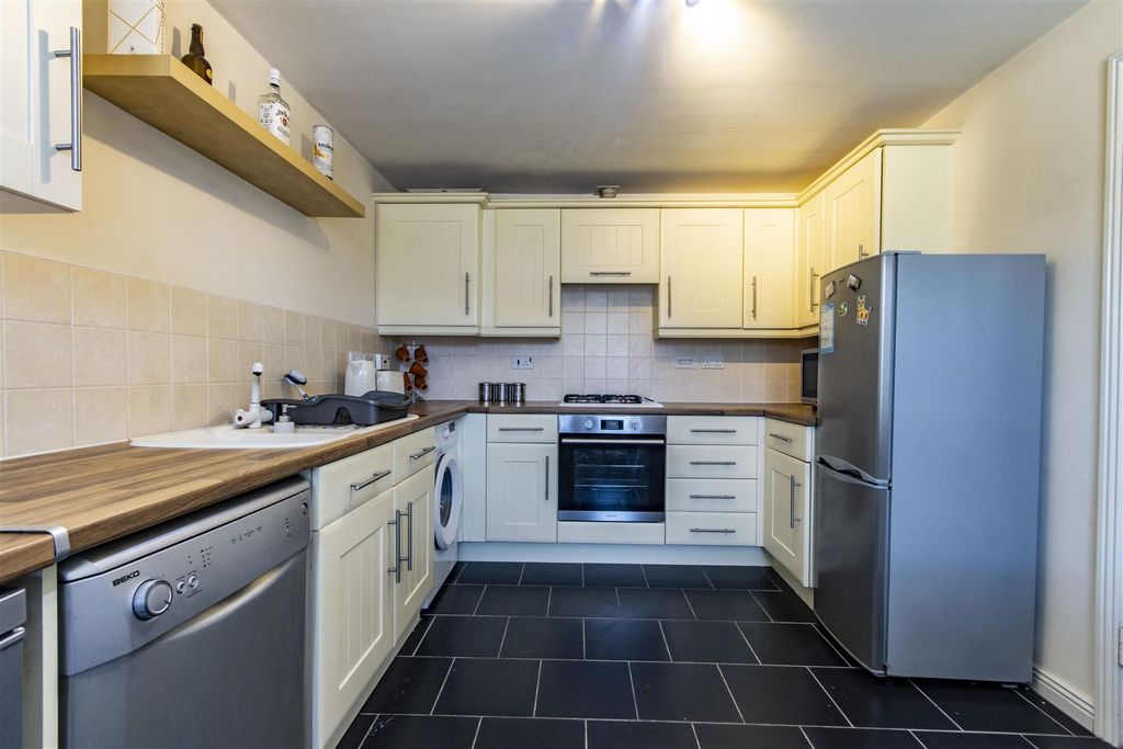Additional image 3 of 4 bed town house for saleRegent Gardens, Canal Wharf, Chesterfield S41
