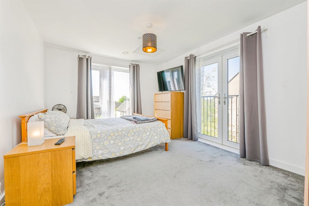 Additional image 6 of 2 bed flat for saleRhodfa Crughywel, St. Mellons, Cardiff CF3