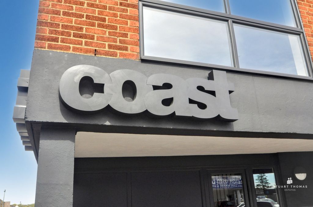 2 bed flat for saleLondon Road, Hadleigh, Benfleet SS7
