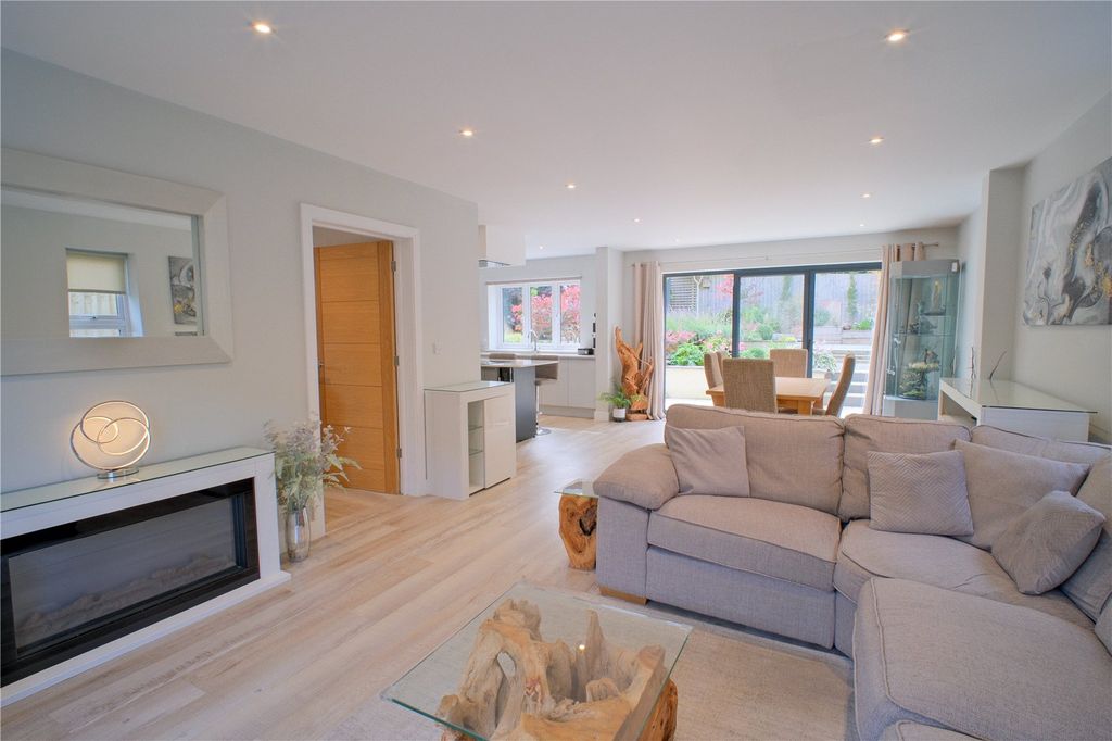 Additional image 4 of 5 bed detached house for saleSouthcott Road, Bideford, Devon EX39