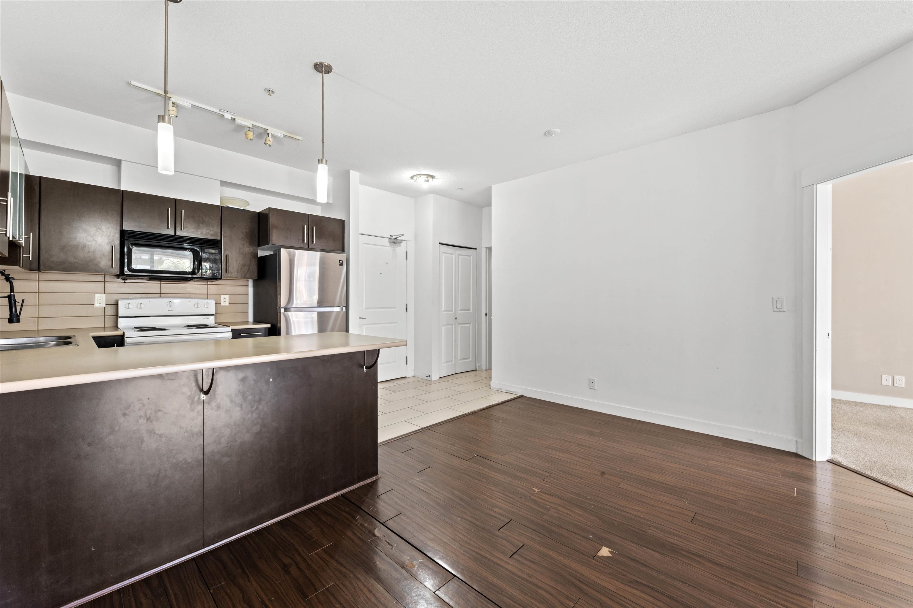 Additional image 4 of 111-33545 Rainbow Avenue, Abbotsford, BC, V2S 1Z6