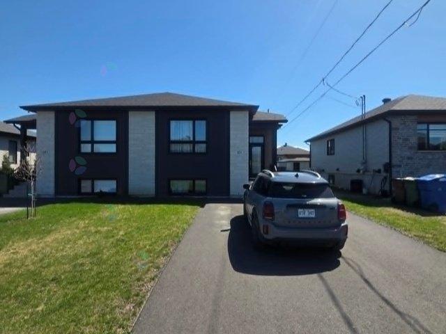 351 Rue Dynes
