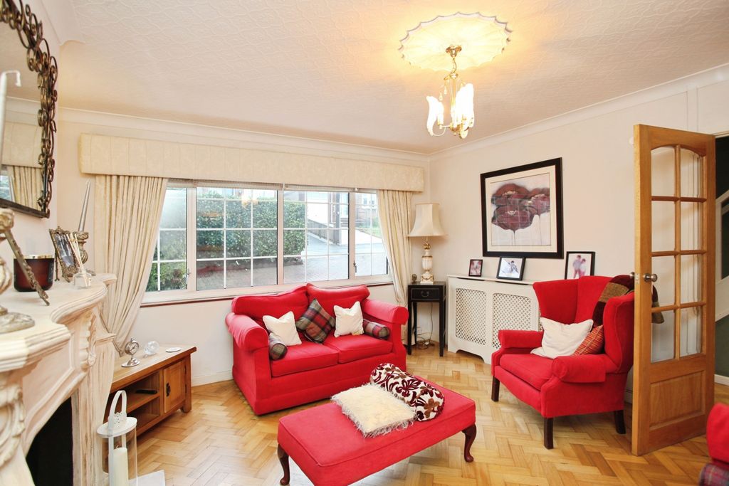 Additional image 6 of 3 bed semi-detached house for salePenylan Close, Newport NP10