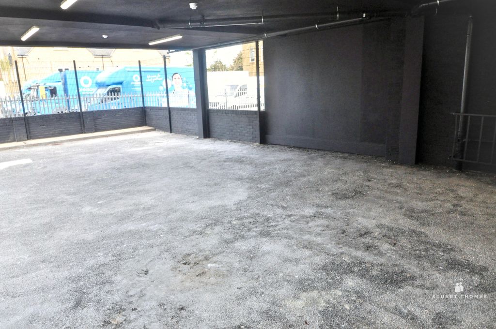Additional image 10 of 2 bed flat for saleLondon Road, Hadleigh, Benfleet SS7