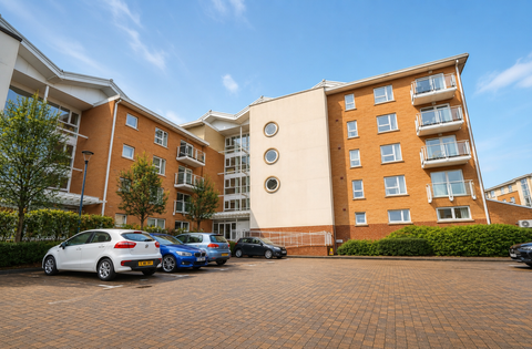 64 Taliesin Court, Lisbon House, Chandlery Way, Cardiff, Cardiff, Gb CF10