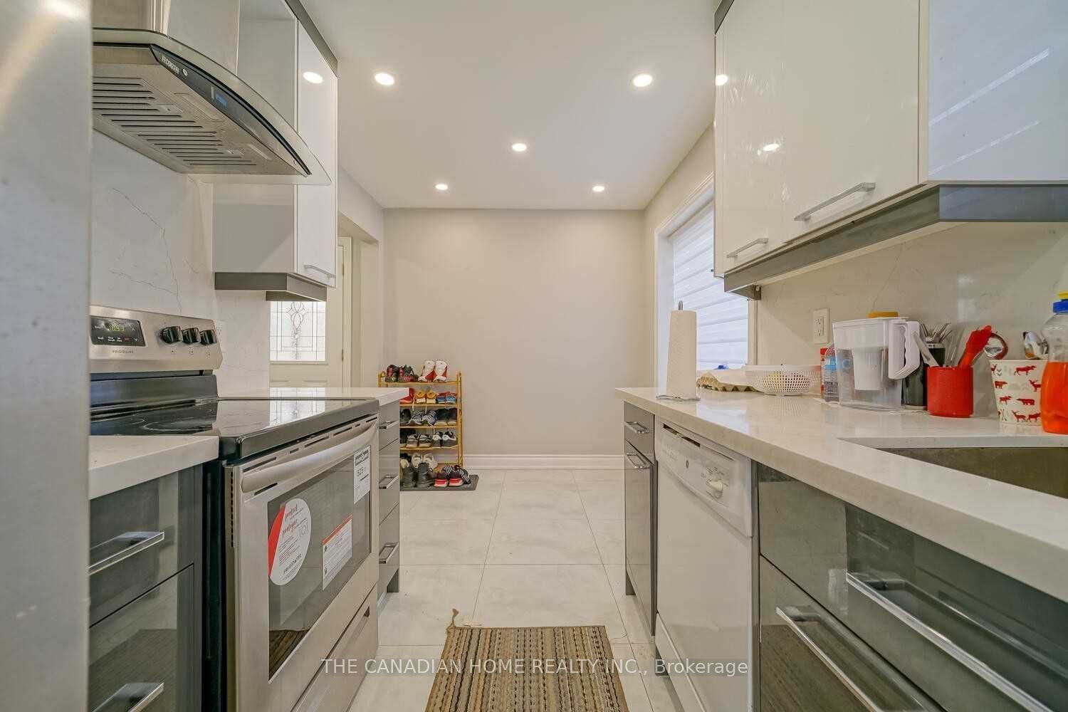 Additional image 4 of 64 Somerset Drive, Brampton, ON, L6Z 1C5
