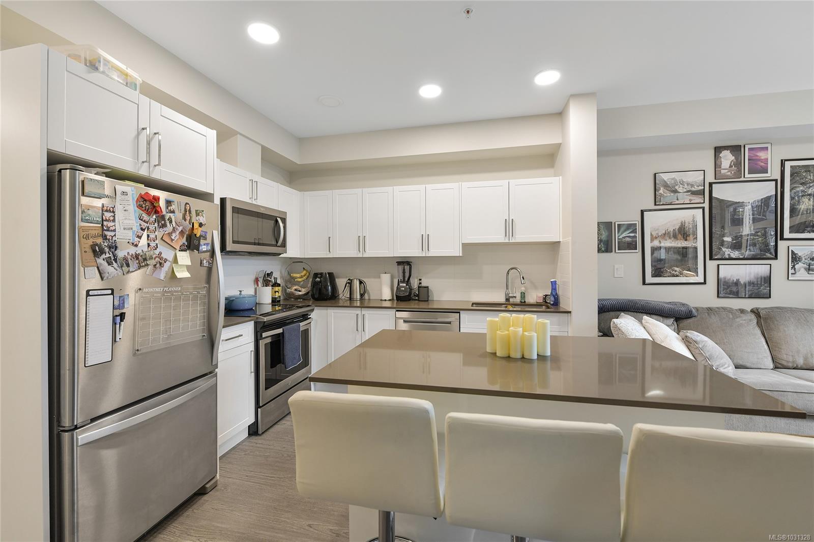 Additional image 3 of 301-2843 Jacklin Road, Langford, BC, V9B 4P4
