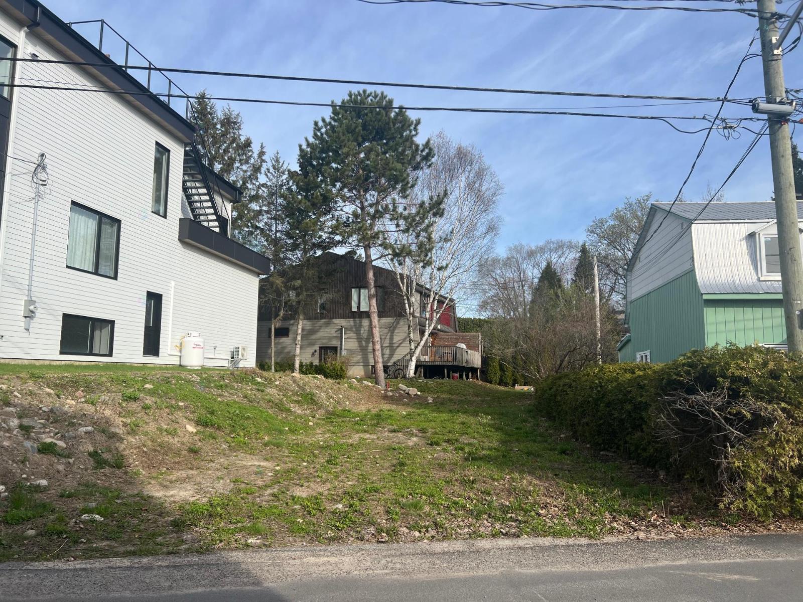 4320 Rue Doré