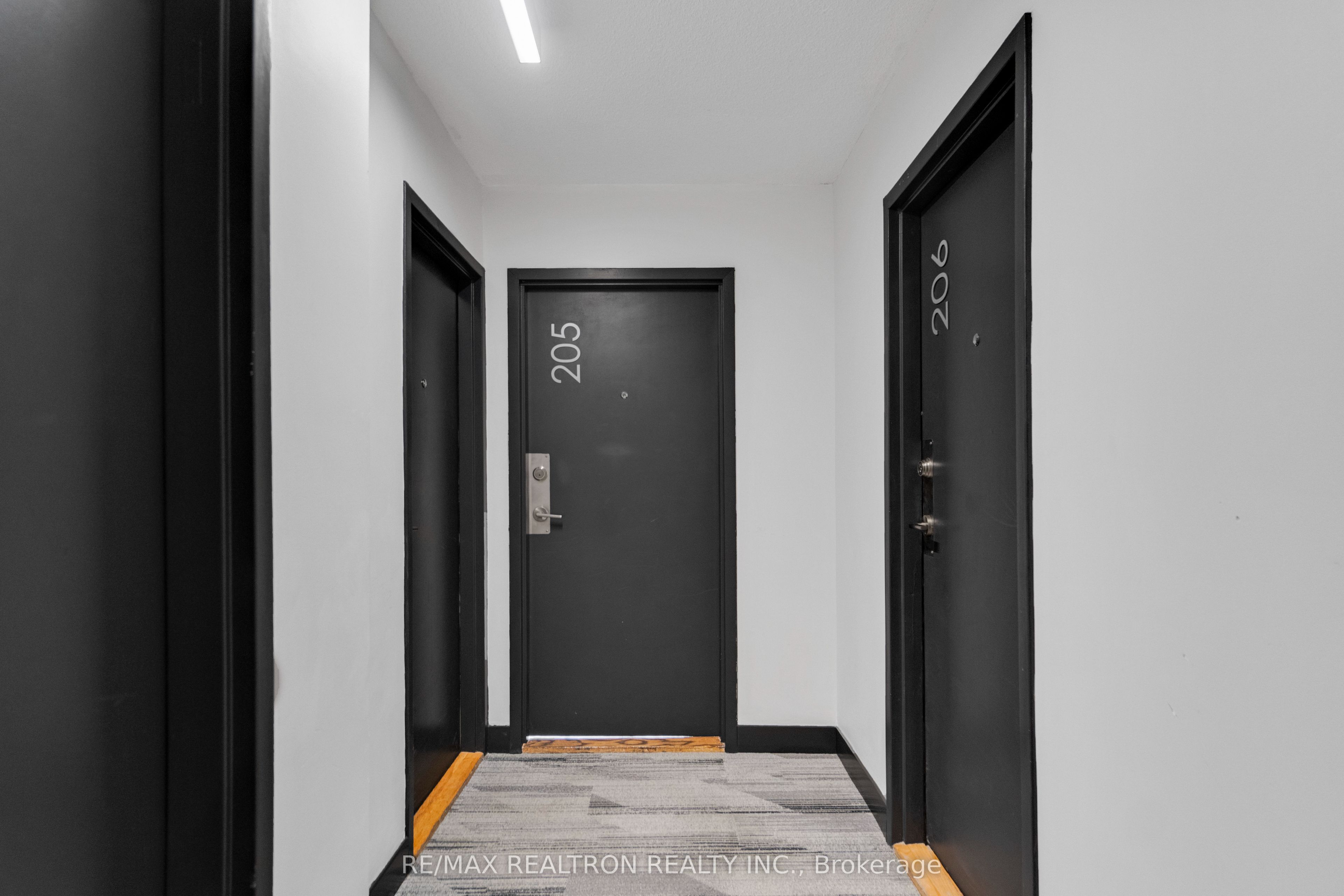 Additional image 4 of 205-33 Isabella Street, Toronto, ON, M4Y 2P7