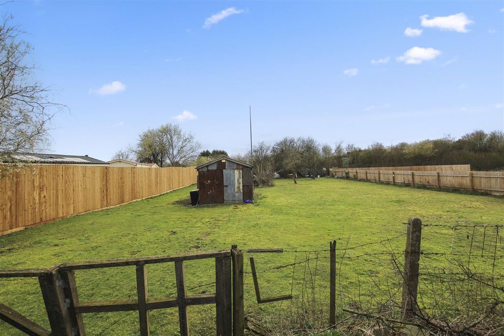 Additional image 3 of Land for saleAlexandra Road, Rushden NN10
