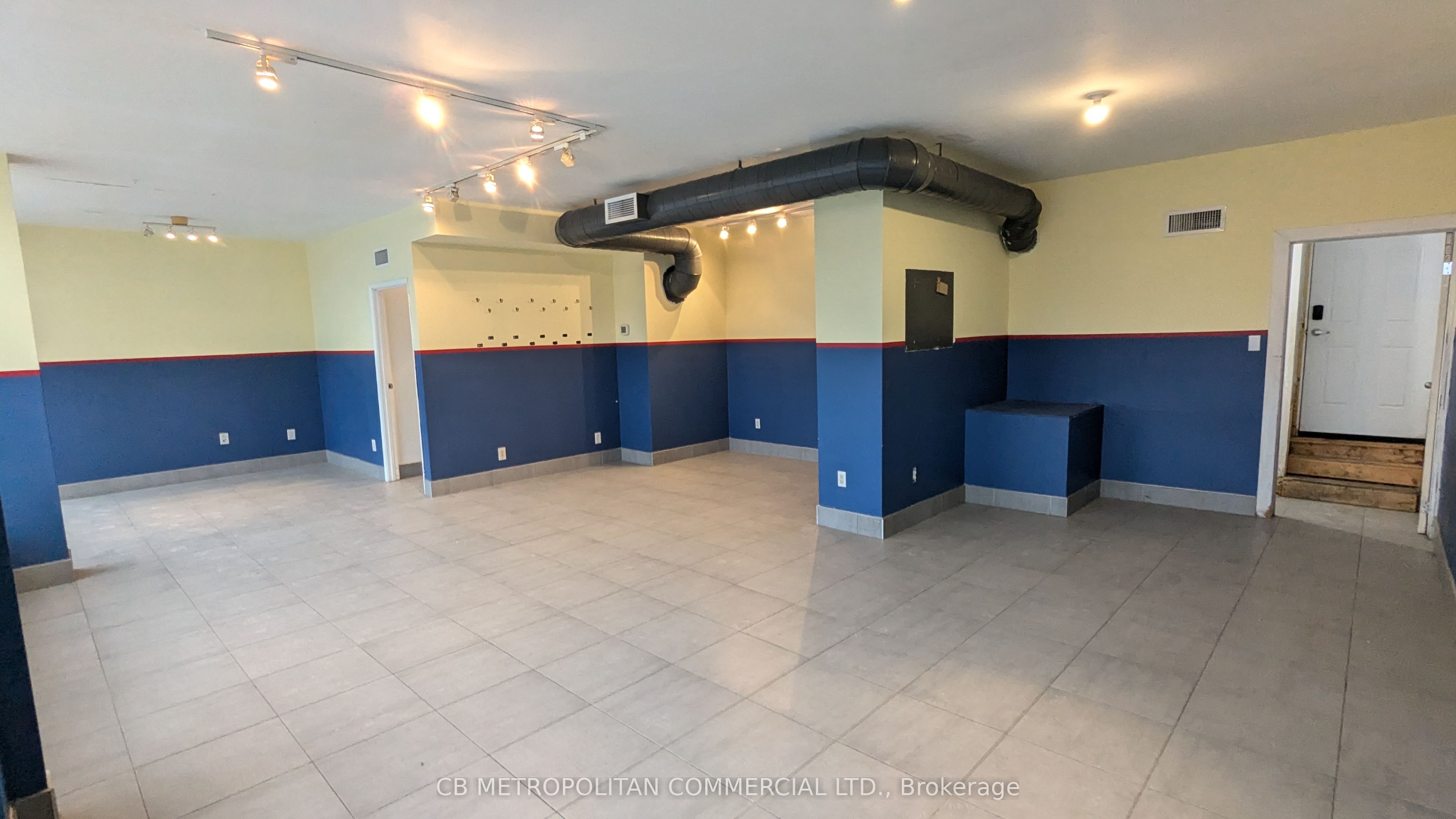 Additional image 2 of 215 Queen Street, Toronto, ON, M5A 1S2