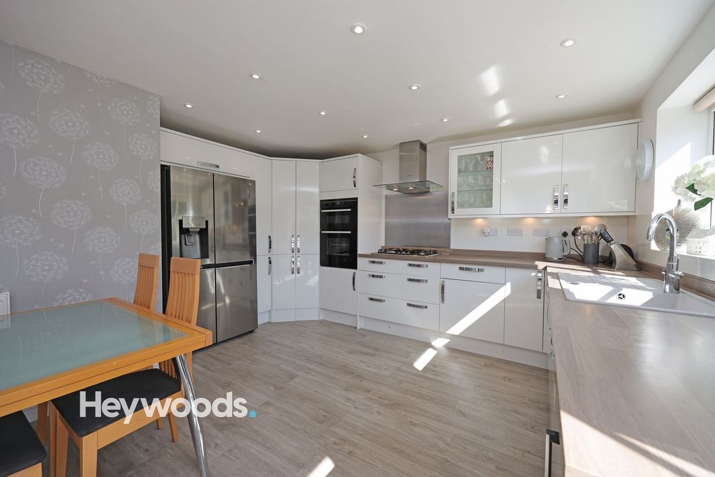 Additional image 3 of 5 bed detached house for saleBluebell Drive, Seabridge, Newcastle Under Lyme ST5