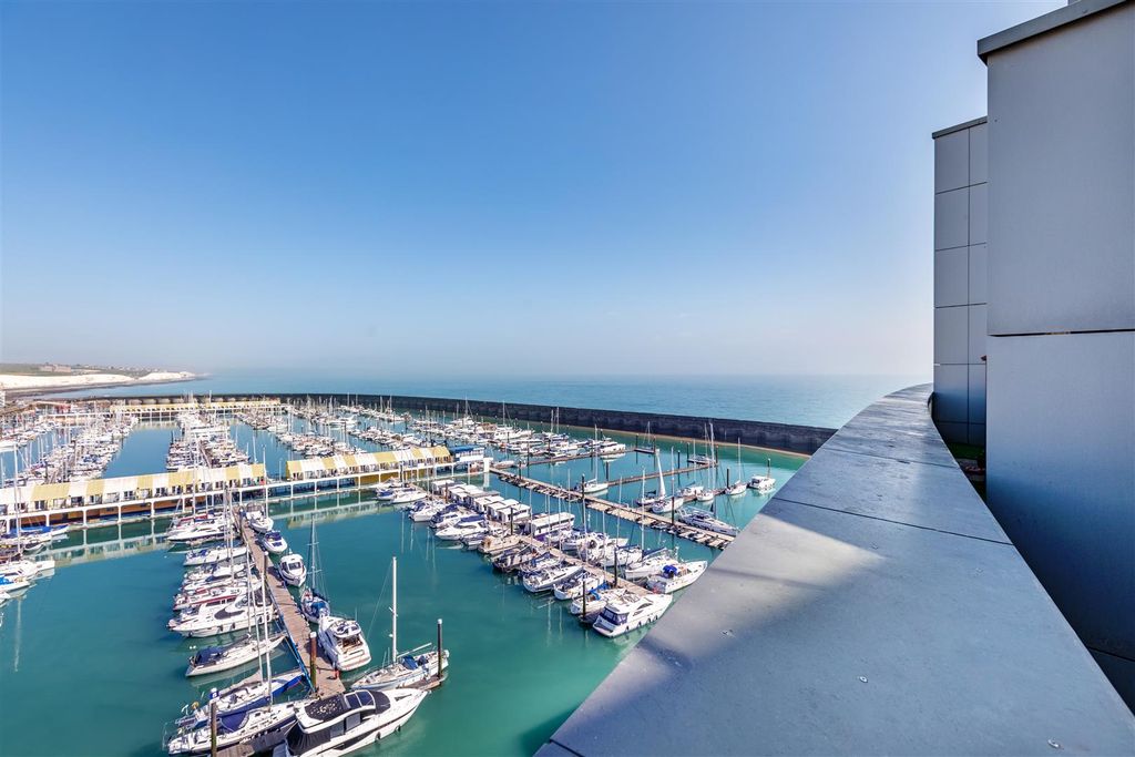 Additional image 6 of 4 bed flat for saleThe Boardwalk, Brighton Marina Village, Brighton BN2