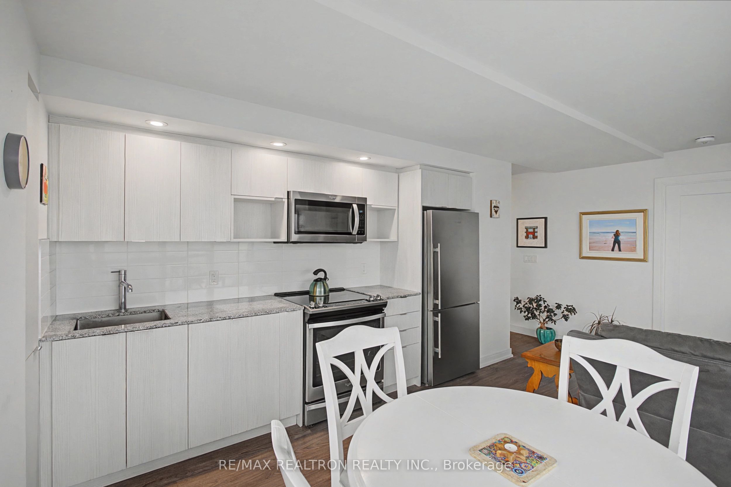 Additional image 5 of 308-225 Village Green Square, Toronto, ON, M1S 0N4