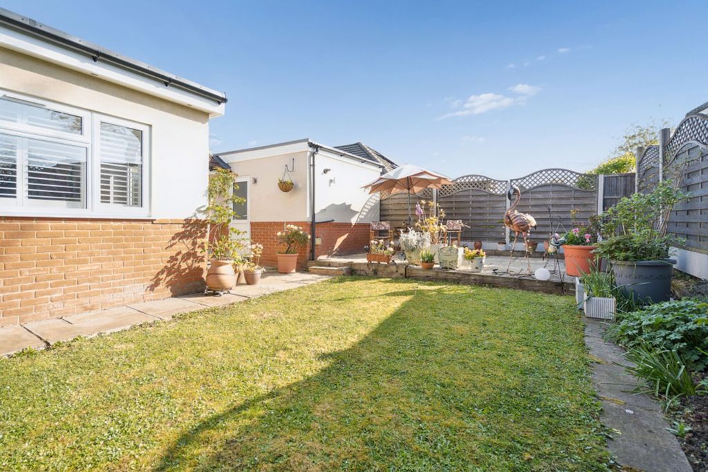 Additional image 5 of 2 bed detached bungalow for saleCompton Place, Watford WD19