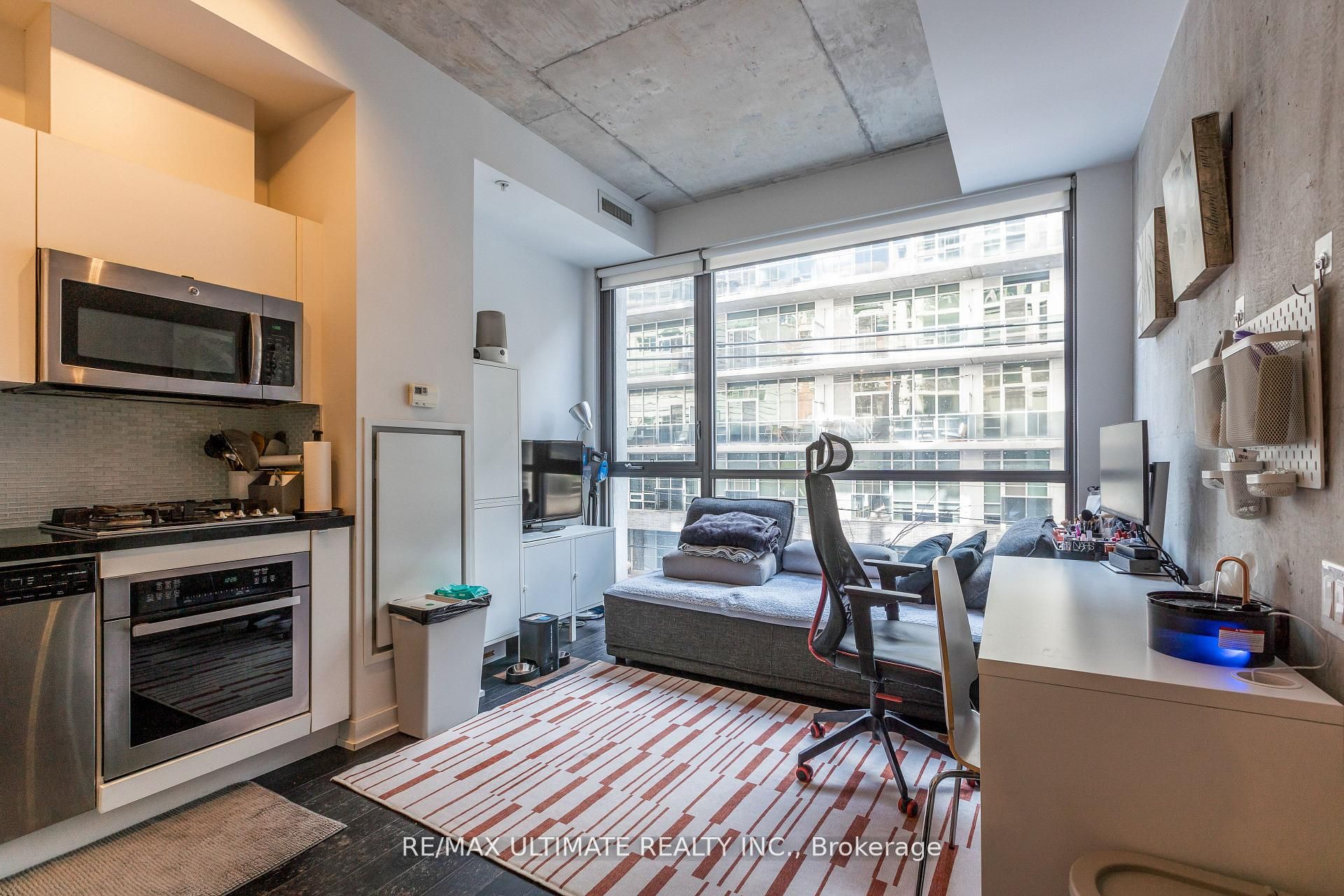 Additional image 3 of 206-39 Brant Street, Toronto, ON, M5V 0M8