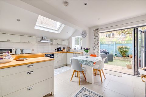 Petley Road, London W6