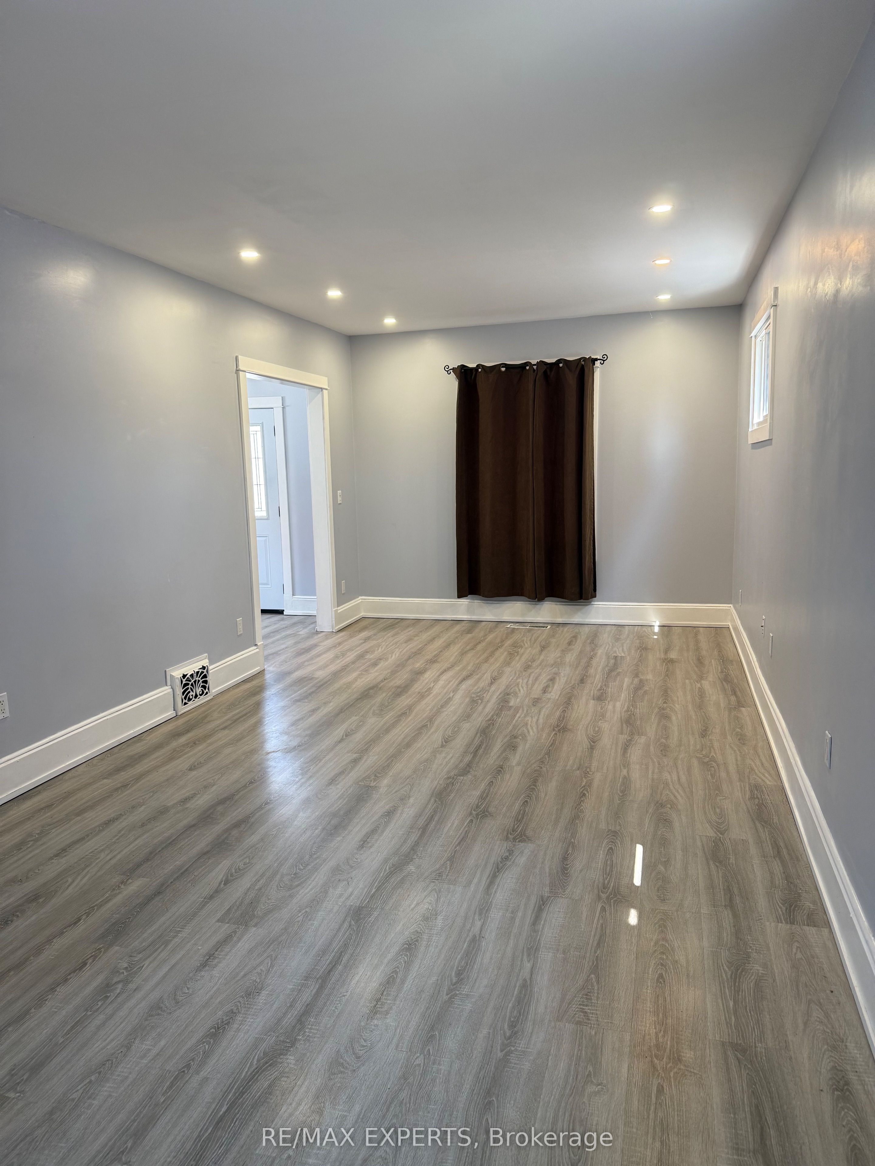 Additional image 3 of 258 Dundas Street, Woodstock, ON, N4S 1B1