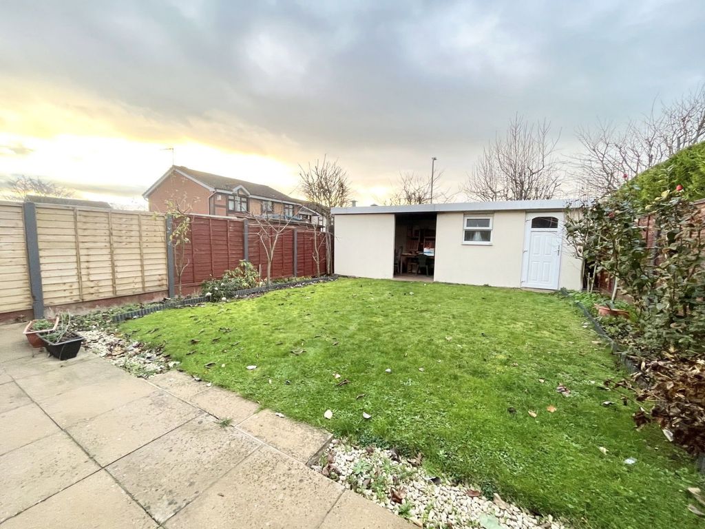 Additional image 28 of 3 bed detached house for saleFernhurst Drive, Pensnett, Brierley Hill DY5