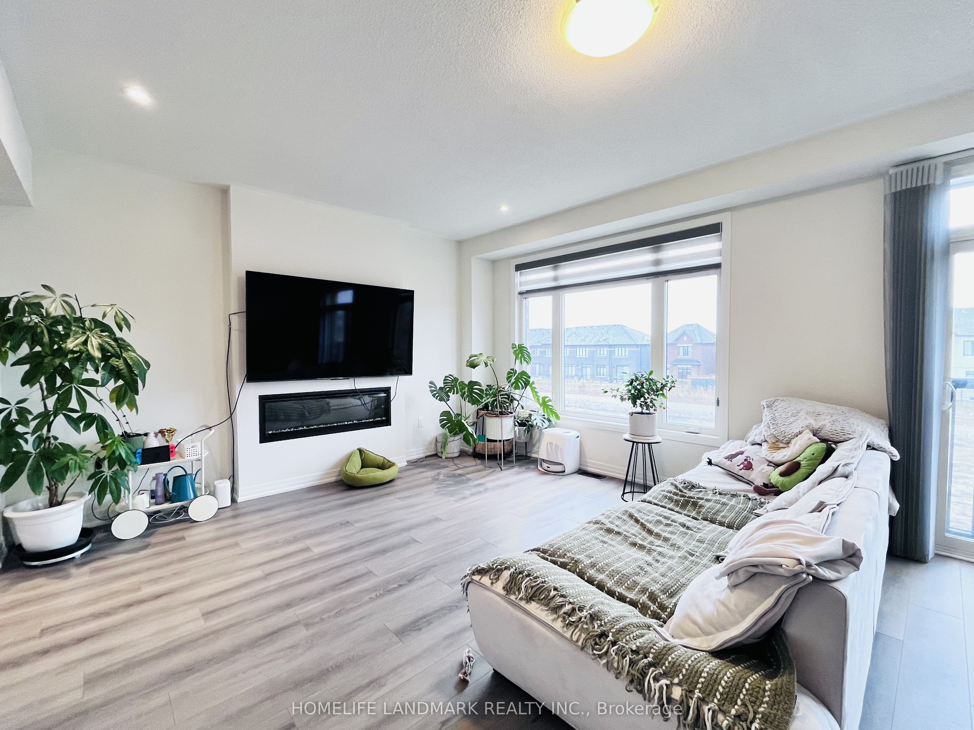 Additional image 4 of 1057 Cameo Street, Pickering, ON, L1X 0G3