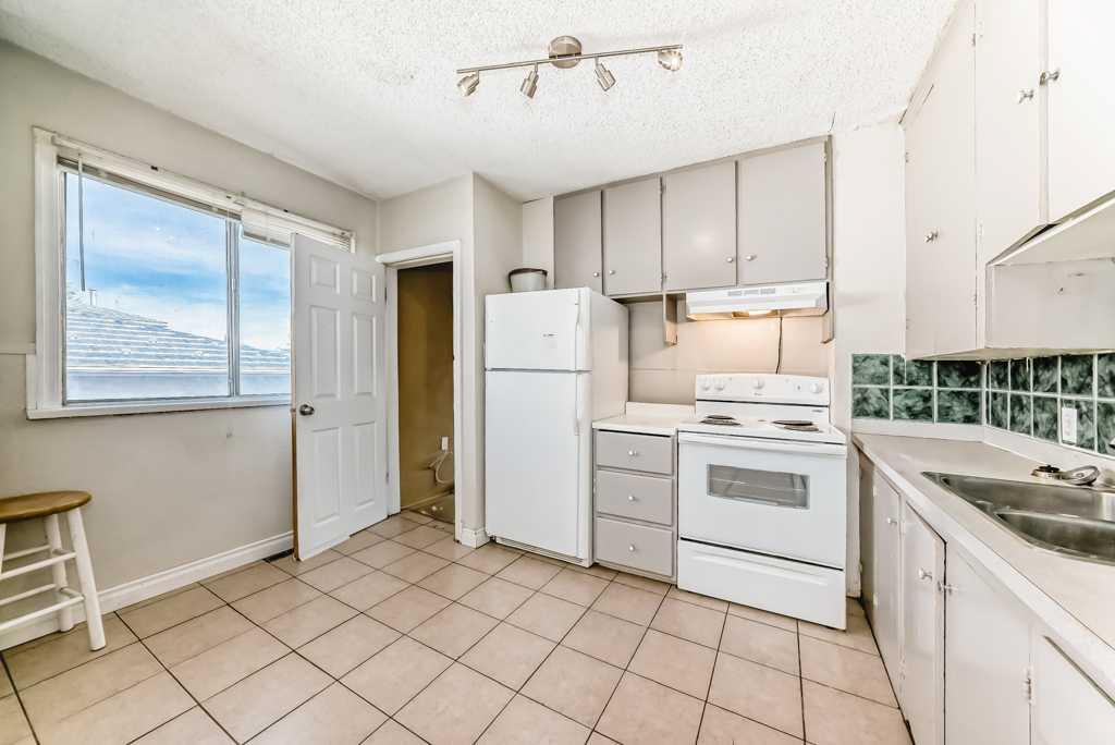 Additional image 6 of 1610 40 Street SW, Calgary, AB, T3C 1W9