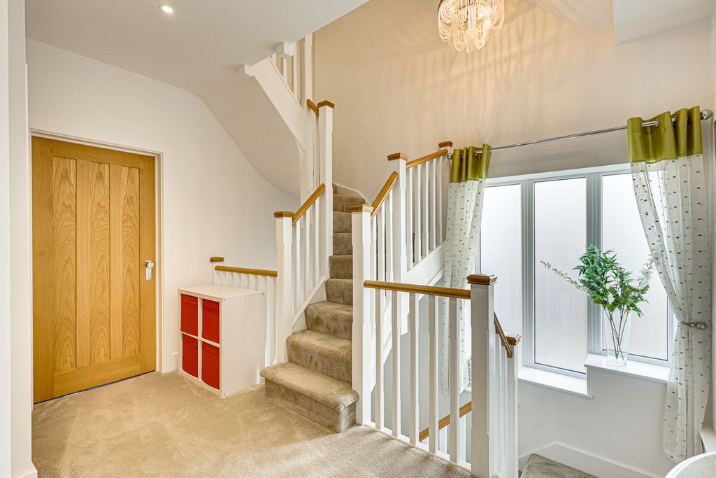 Additional image 22 of 4 bed detached house for saleCastle Road, Benfleet SS7
