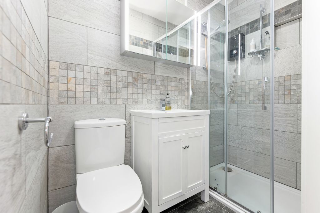 Additional image 11 of 4 bed flat for sale6 (2F1), Cambridge Street, West End, Edinburgh EH1